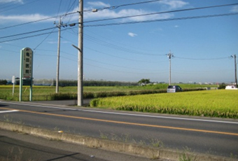 館林・寺岡線の北方よりみた入口